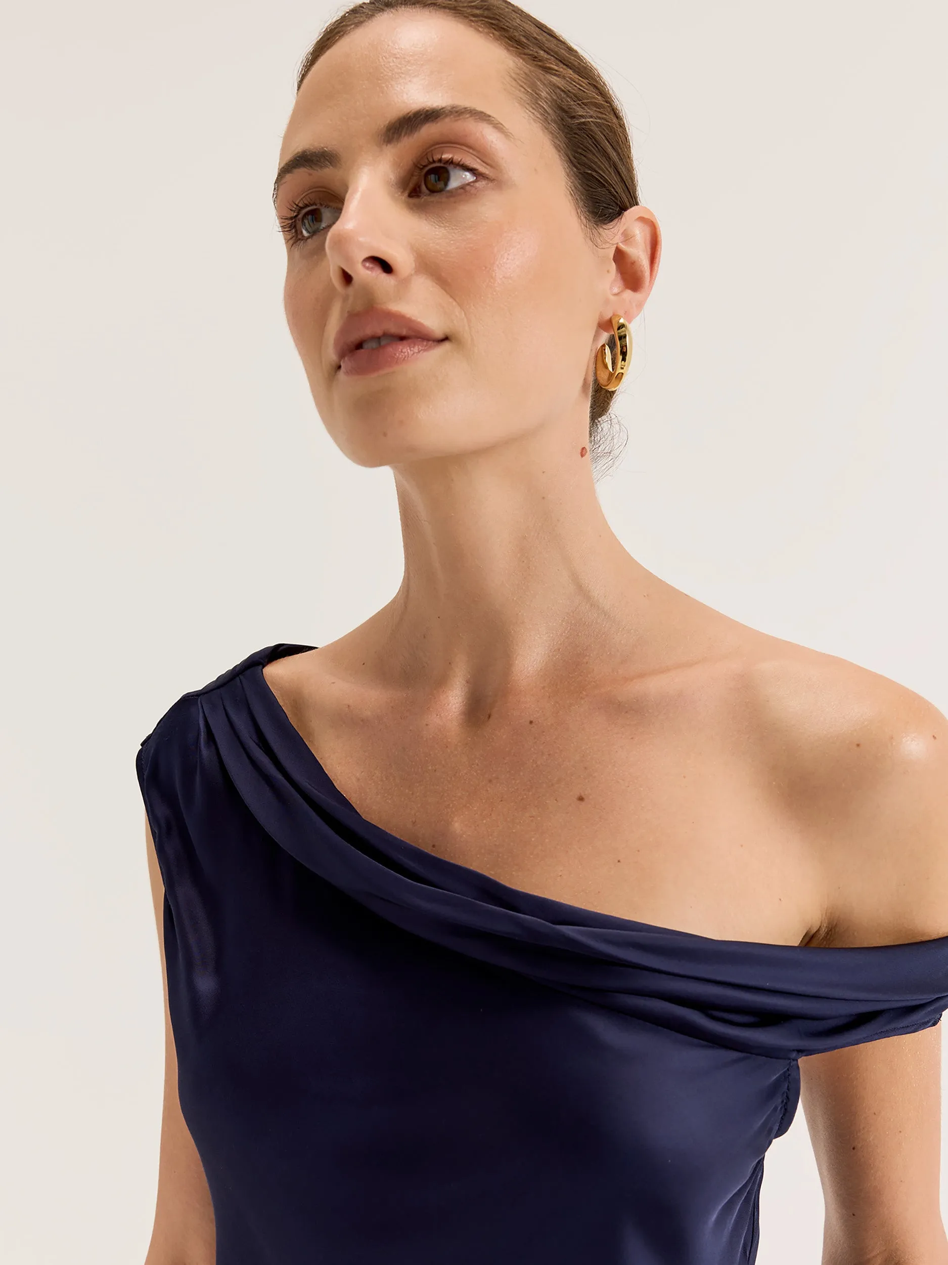 Astor Top