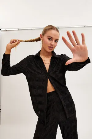 Black Plisse Shirt Long Sleeve Collared Longline