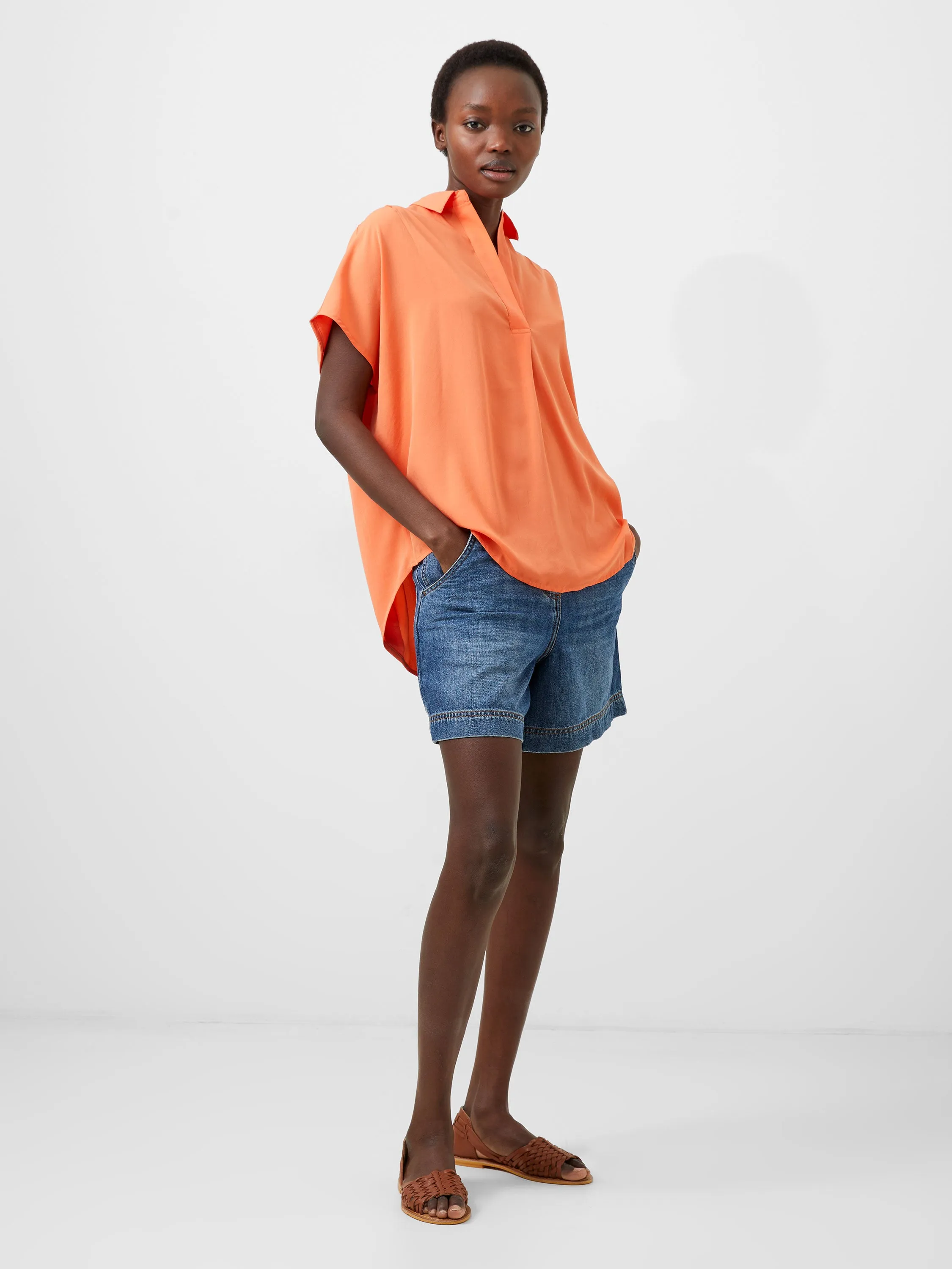 Crepe Light Sleeveless Popover