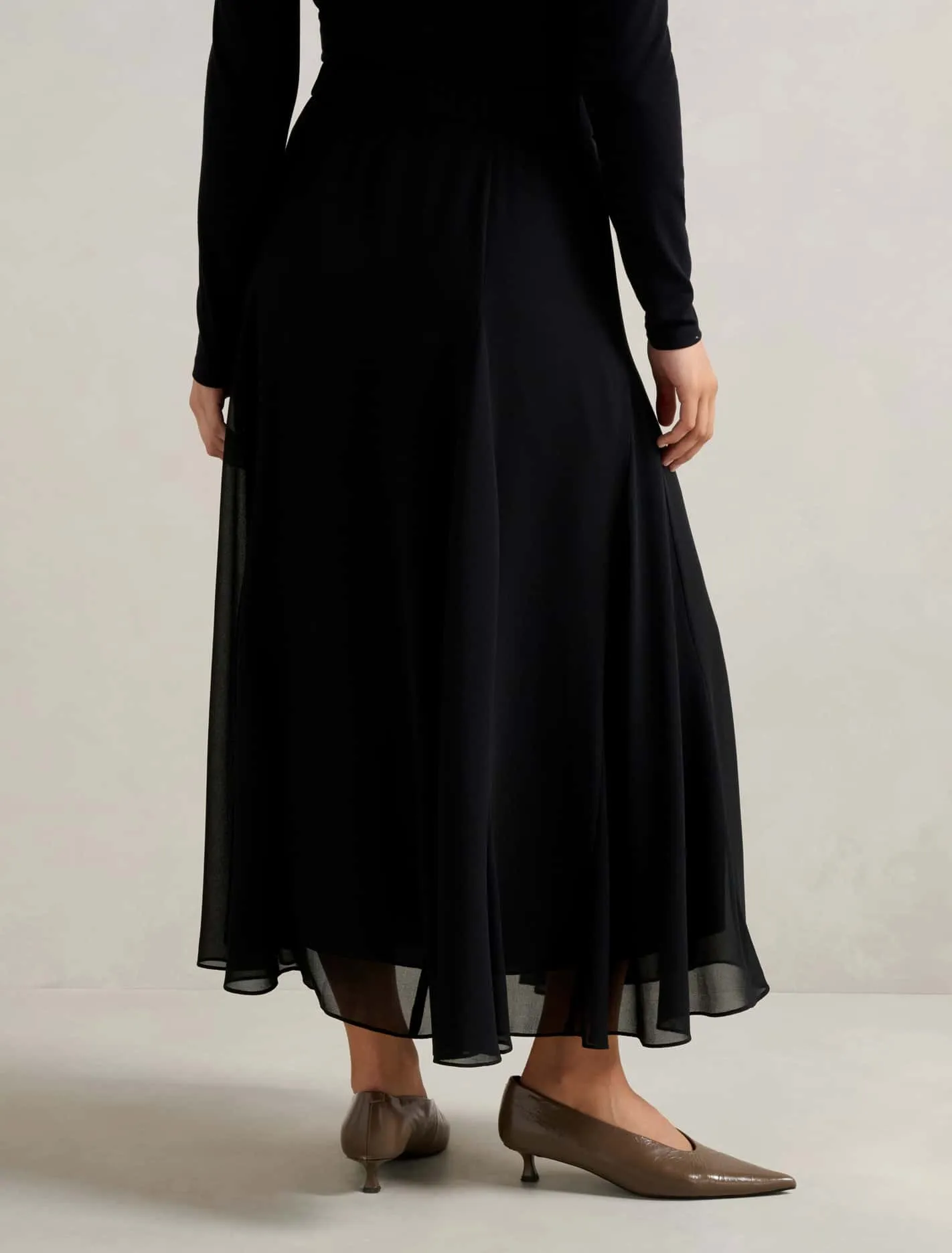 Donna Godet Midi Skirt