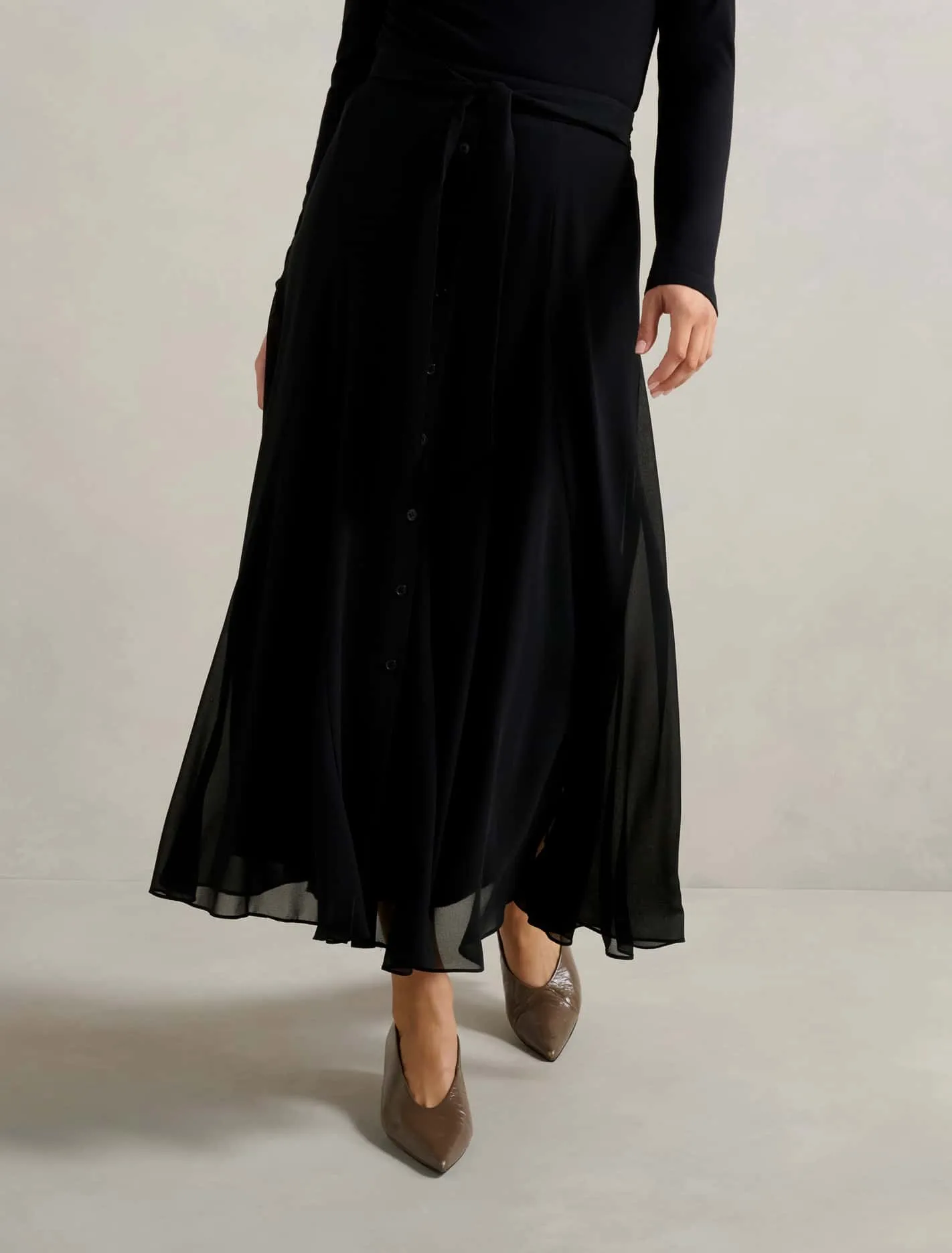 Donna Godet Midi Skirt