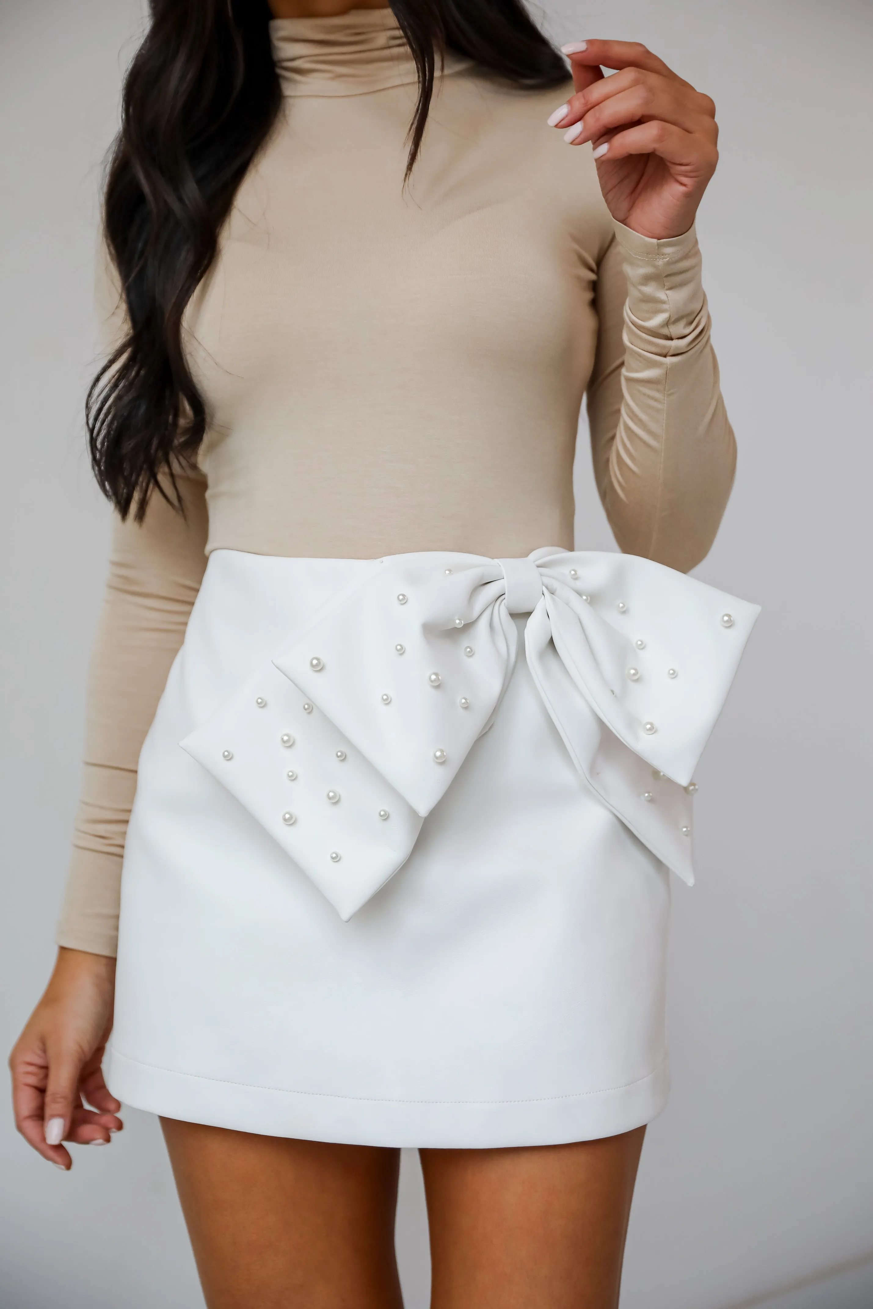 FINAL SALE - Notorious Perfection Off White Pearl Bow Leather Mini Skort