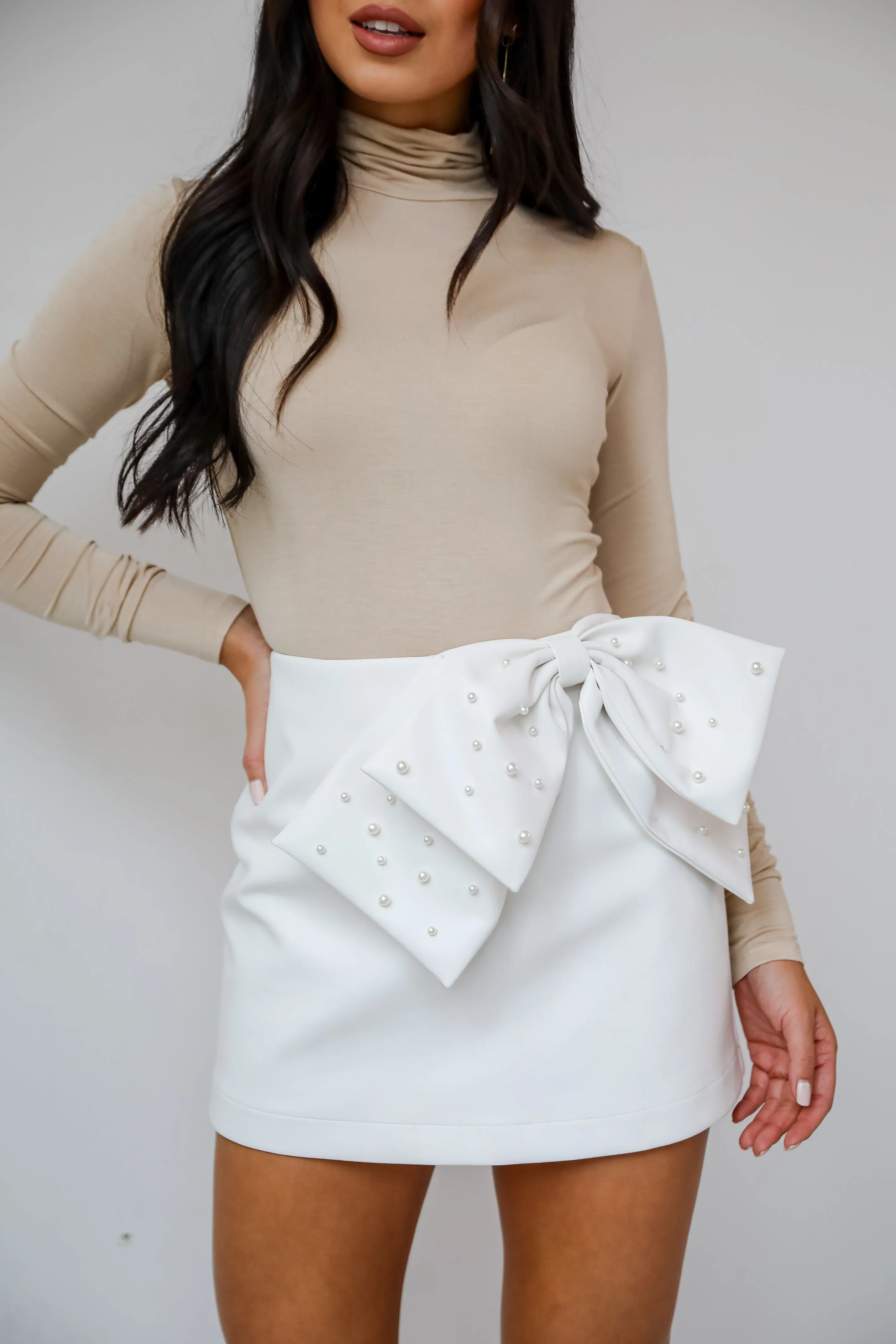 FINAL SALE - Notorious Perfection Off White Pearl Bow Leather Mini Skort