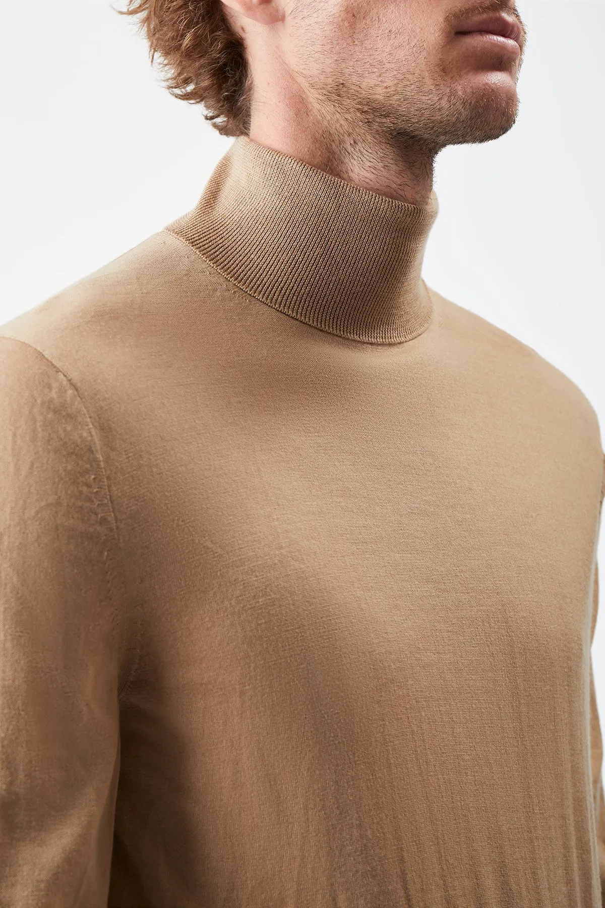 Jermaine Knit Turtleneck in Camel Merino Wool