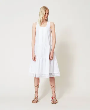Longuette Dress with White Lace