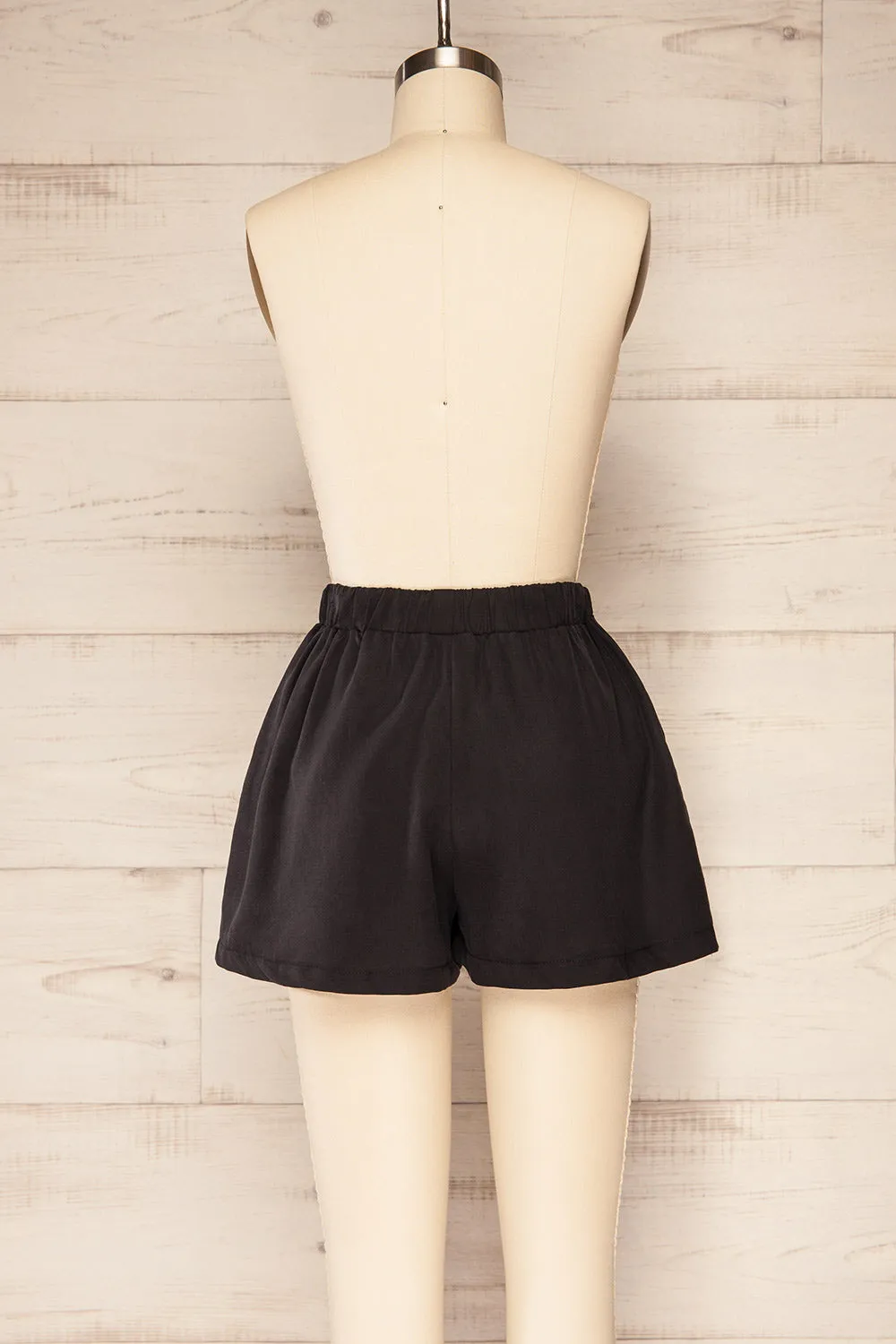 Olesnica | Black Shorts with Elastic Waist