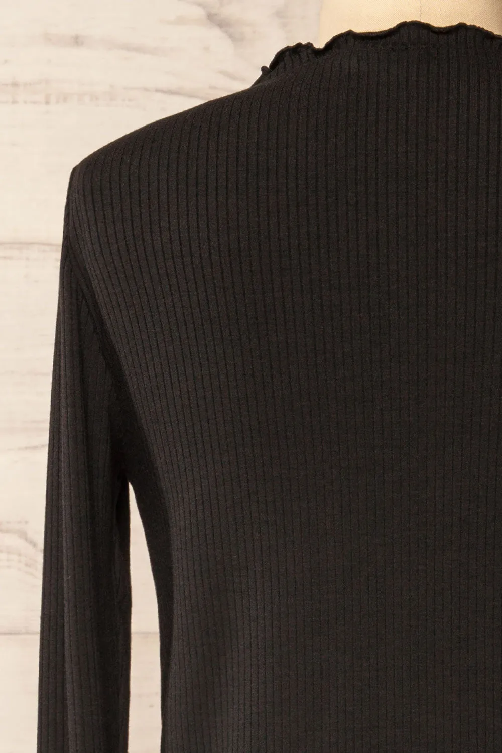 Palencia Black | Ribbed Long Sleeve Top w/ Frills