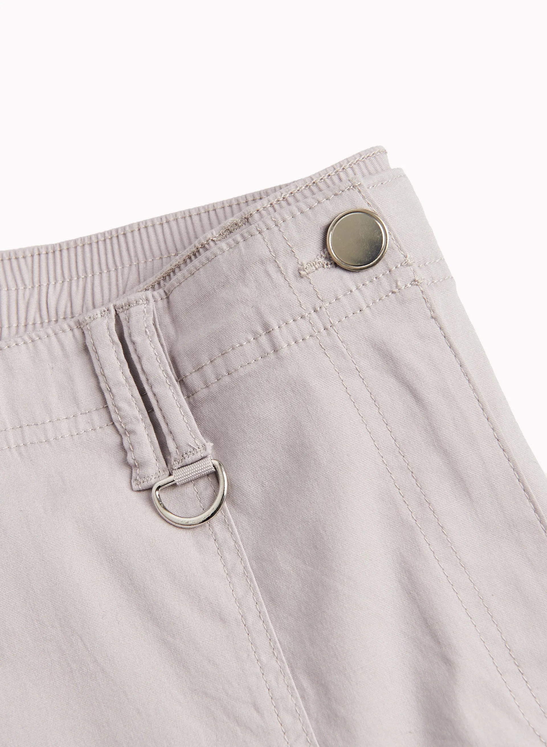 Zipper Detail Cargo Capris