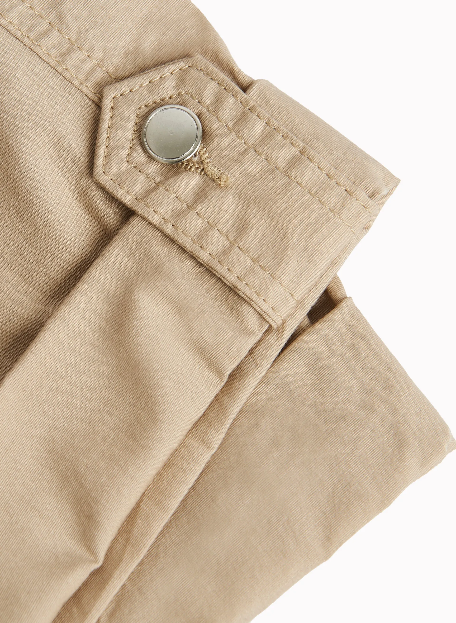 Zipper Detail Cargo Capris